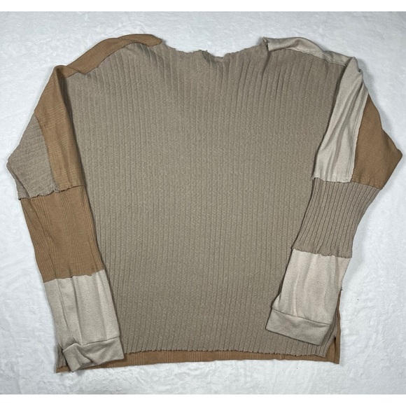 BKE Buckle Pierced Raw Edge Top Boho Patchwork Long Sleeve Tee Tan Beige XXL - Picture 4 of 8